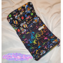 Load image into Gallery viewer, Love Mouse Clutch