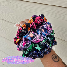 Load image into Gallery viewer, Scrunchies