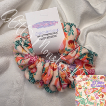 Load image into Gallery viewer, Scrunchies