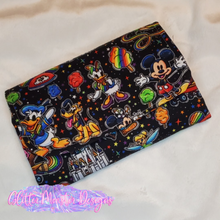 Load image into Gallery viewer, Love Mouse Clutch
