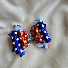 Load image into Gallery viewer, Scalloped Bows
