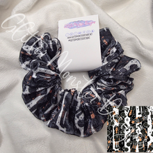 Load image into Gallery viewer, Scrunchies
