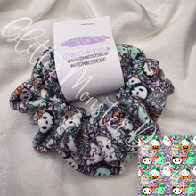 Load image into Gallery viewer, Scrunchies
