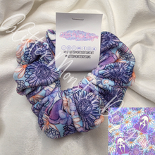Load image into Gallery viewer, Scrunchies
