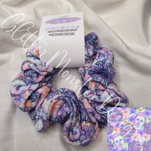 Load image into Gallery viewer, Scrunchies
