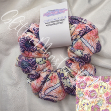 Load image into Gallery viewer, Scrunchies
